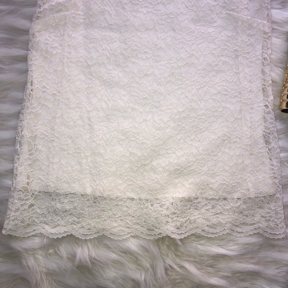 Ann Taylor LOFT lace tank!. - Picture 4 of 5